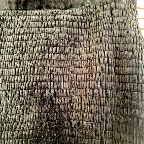 Torrid - Velvety skirt with ruffle bottom - Picture 6 of 6